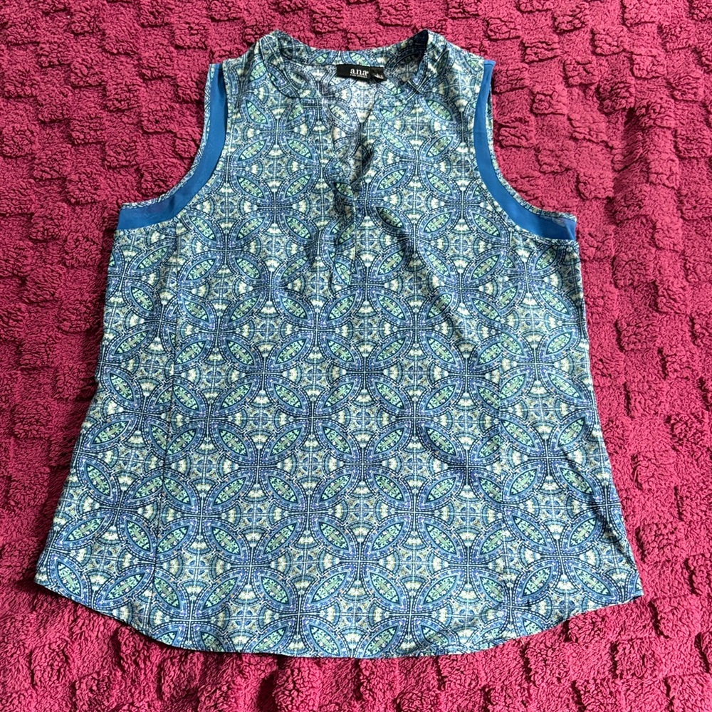 ANA Blue and Green Pattern Sleeveless Top Womens Size Large.